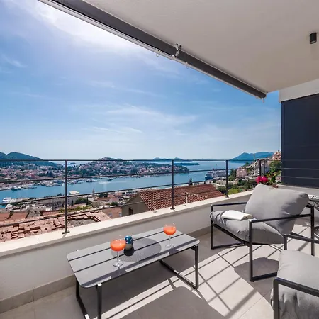 Seaview Sunset Oasis *